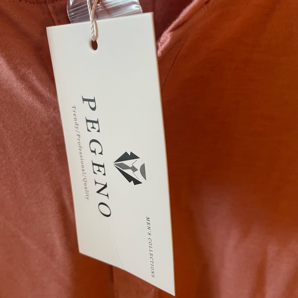 NWOT Mens M Pink Henley